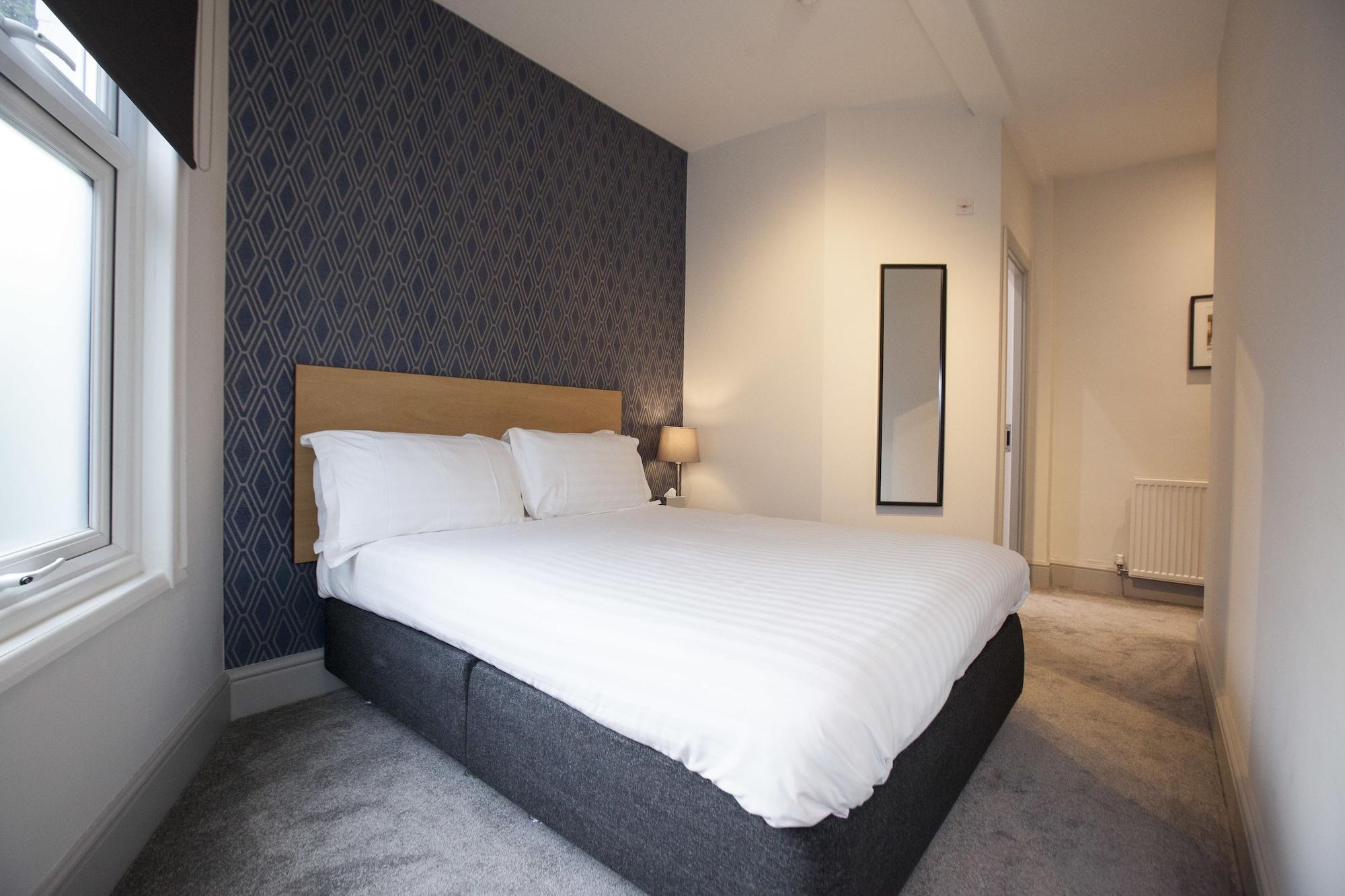Asperion Hotel Guildford Bagian luar foto