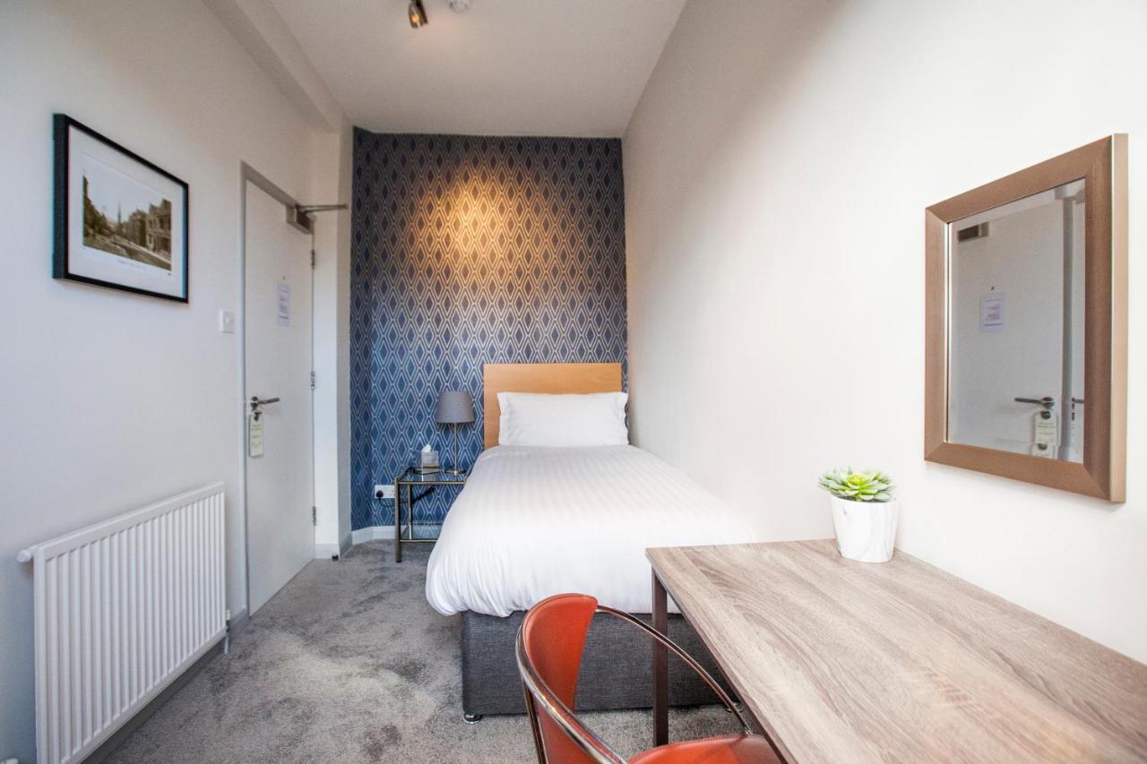 Asperion Hotel Guildford Bagian luar foto
